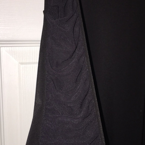 Sheer inset long sleeve tunic - Picture 3 of 4